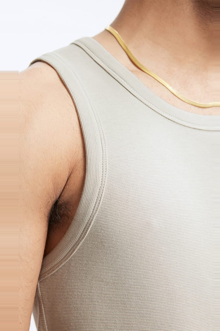 Essential Tank Top Arena - detalle sisa
