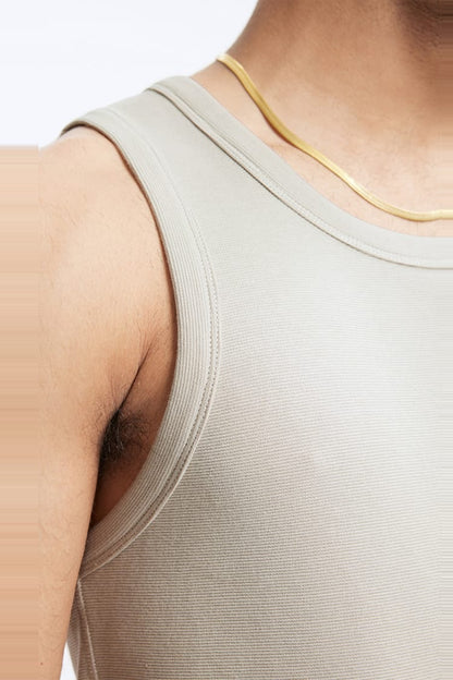 Essential Tank Top Arena - detalle sisa