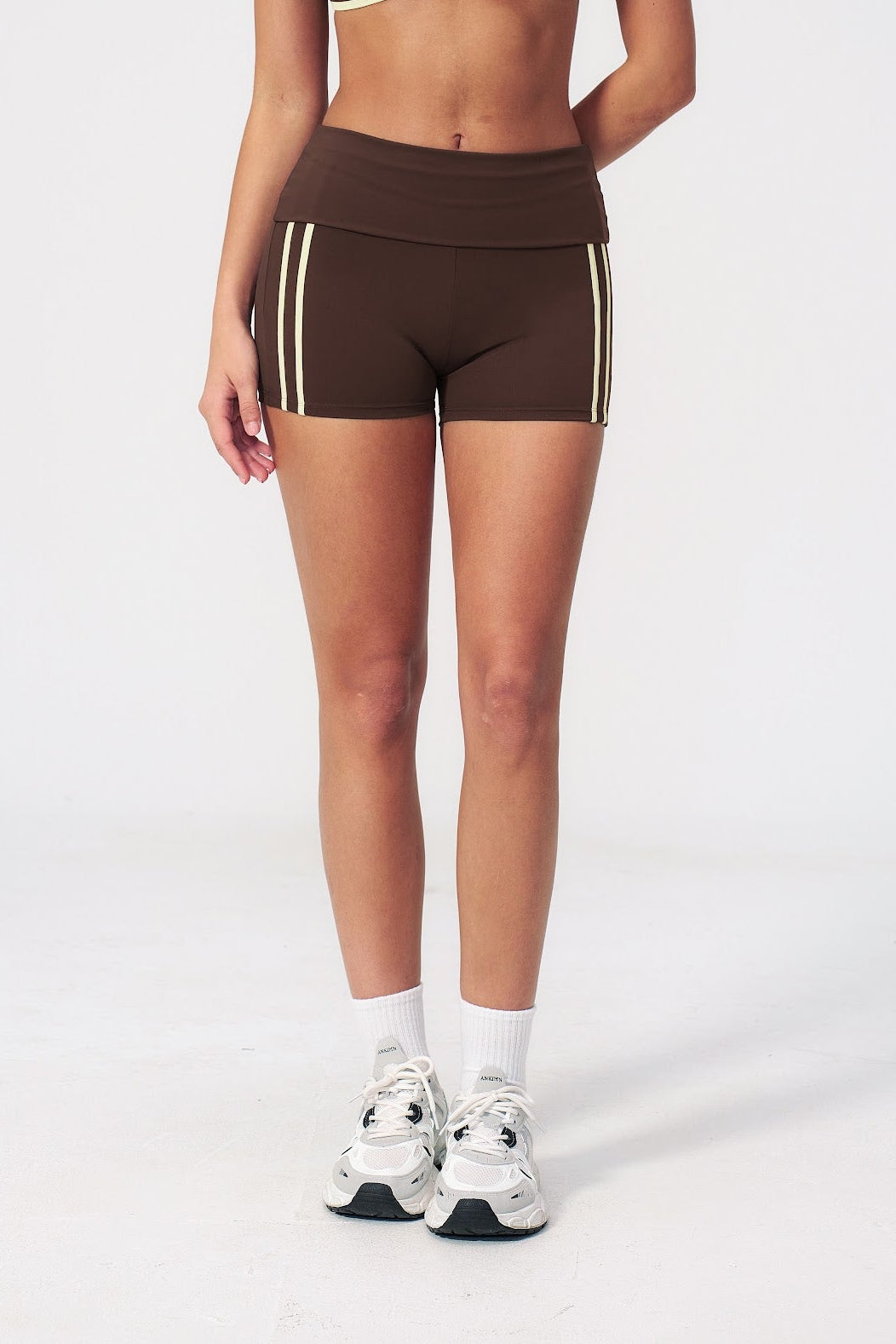 Side Stripe Bike Short - Café