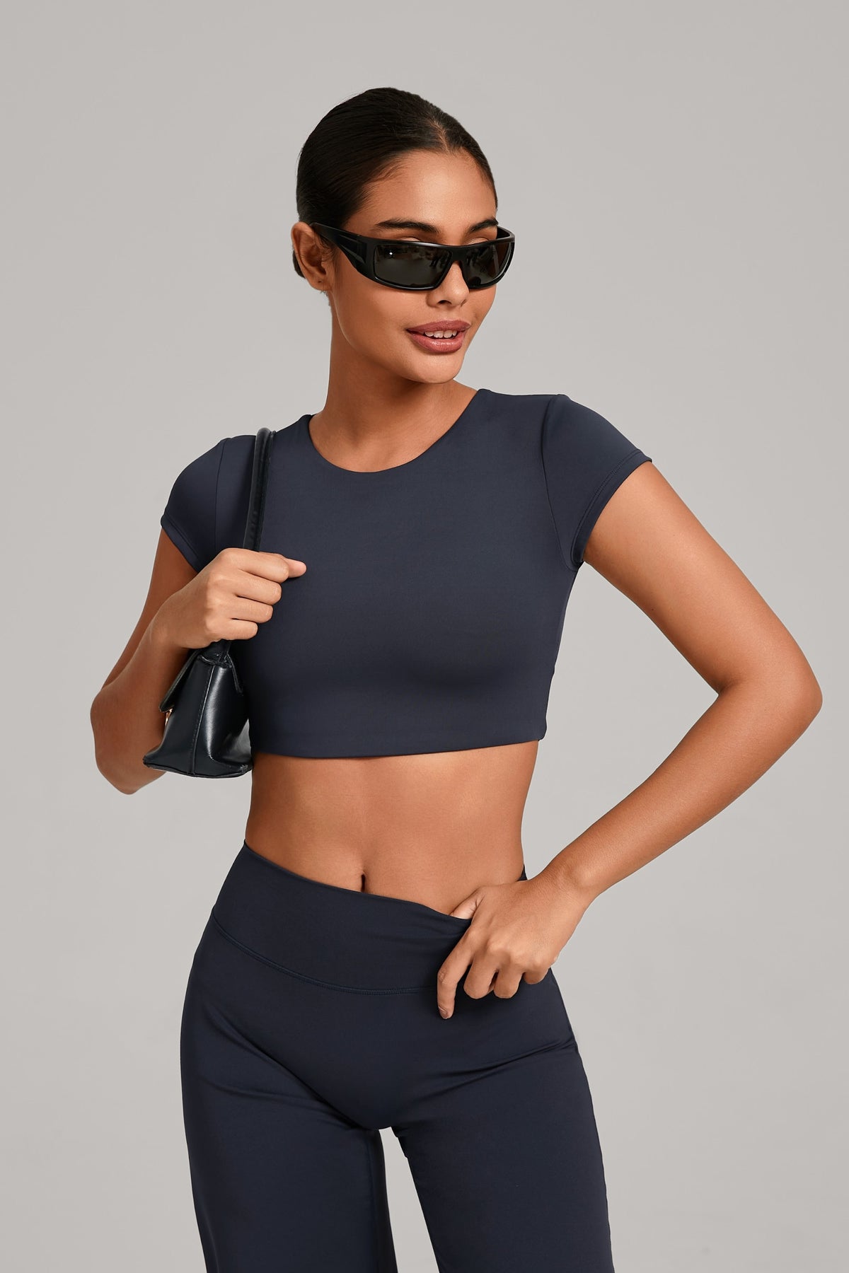 Flow Open-Back Crop Top - Marino