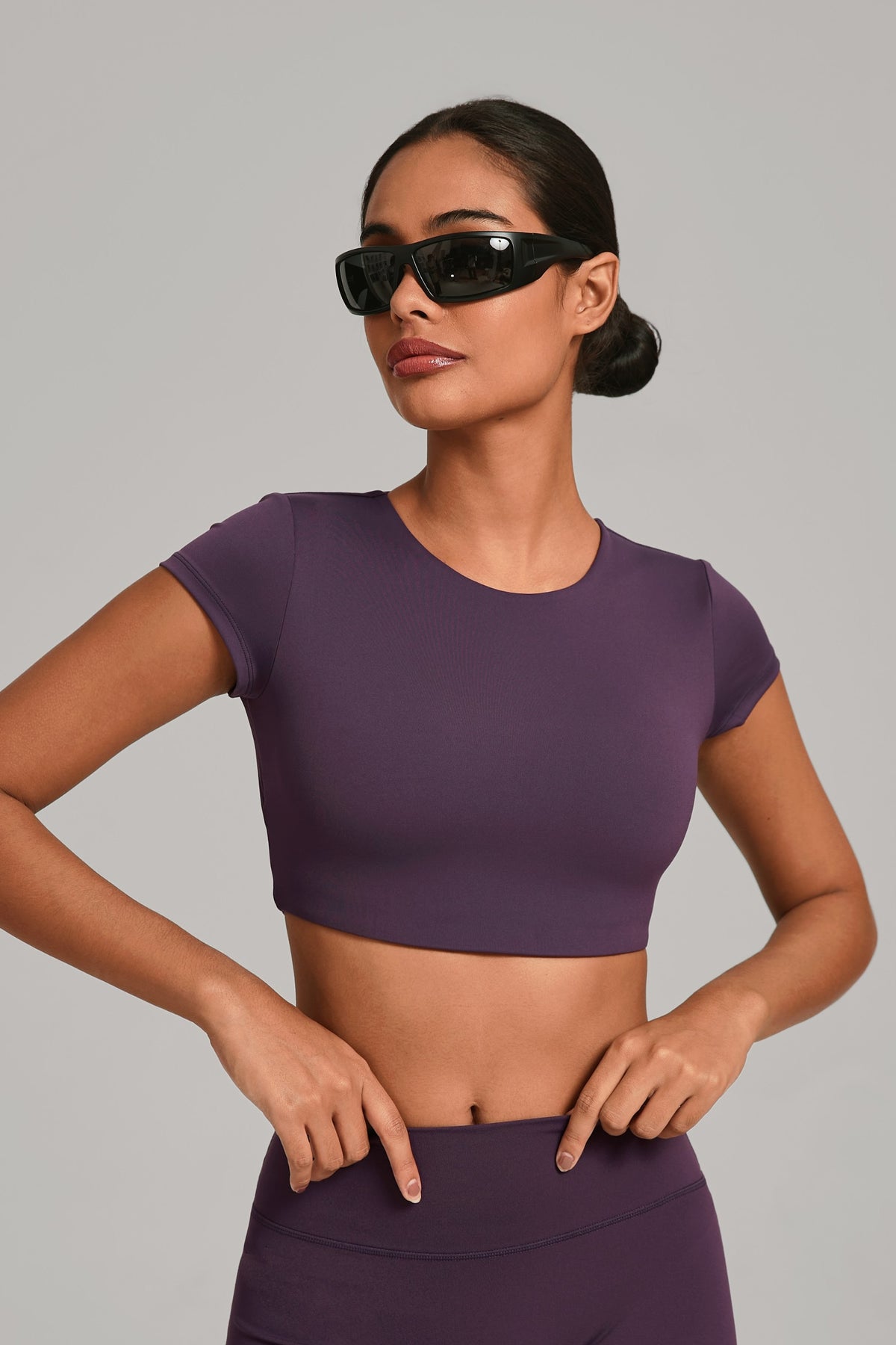 Flow Open-Back Crop Top - Morado
