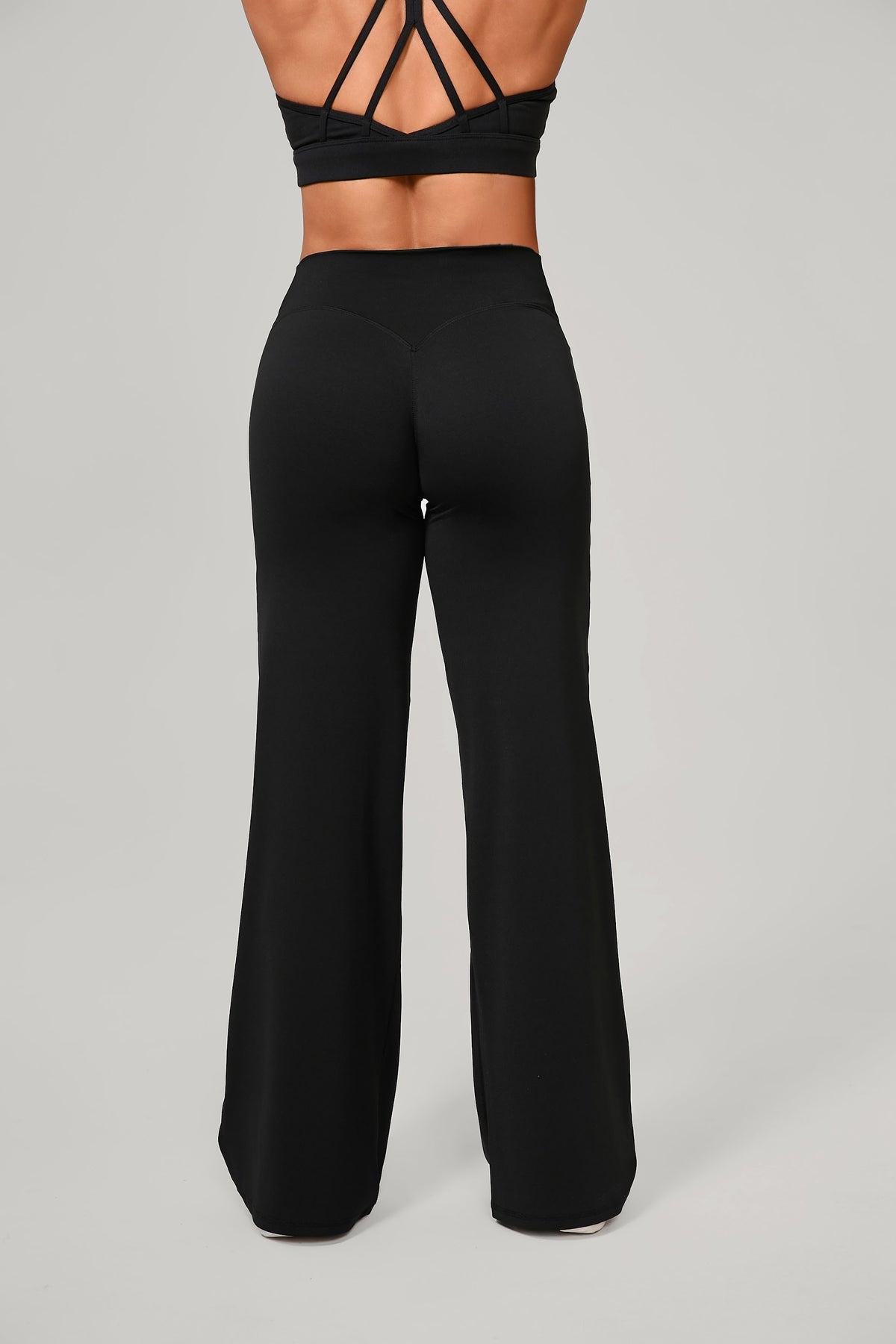 Flow High-Rise Wide Leg Pant - Negro